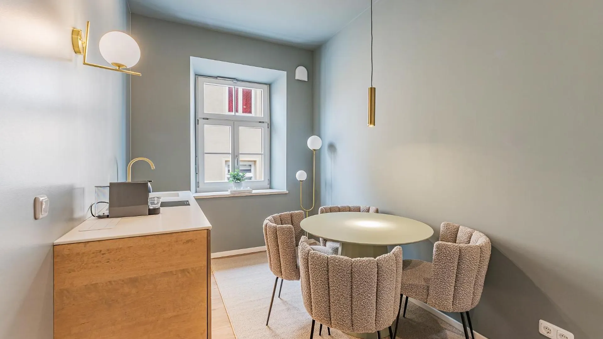 Kalm Stay - A Design Aparthotel Munich 0*,